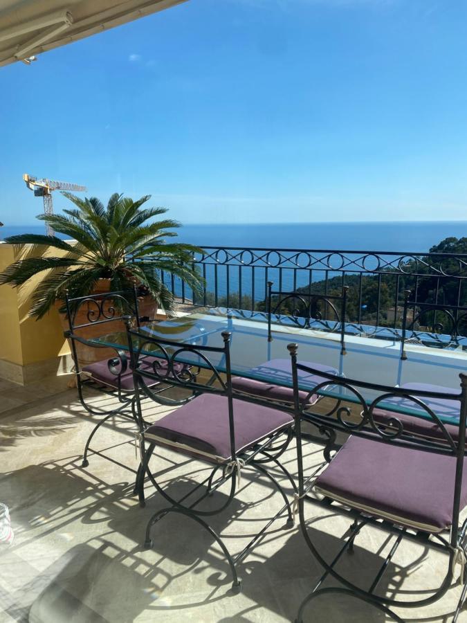 Апартаменти Sunny Panoramic Balcony Ез Екстер'єр фото